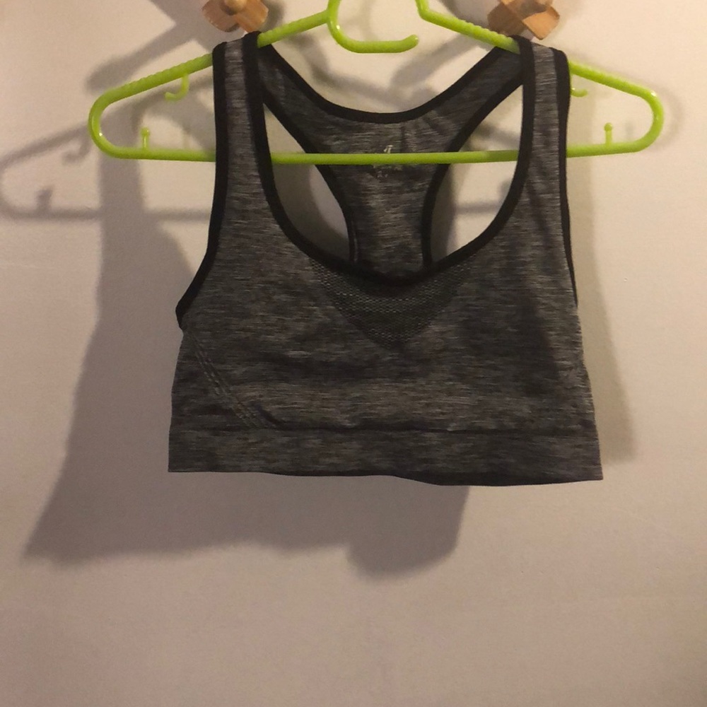 H&M heather gray seamless sports bra size m